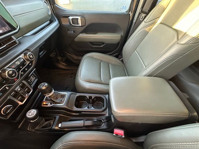 2024 Jeep Wrangler High Altitude 4xe photo 18