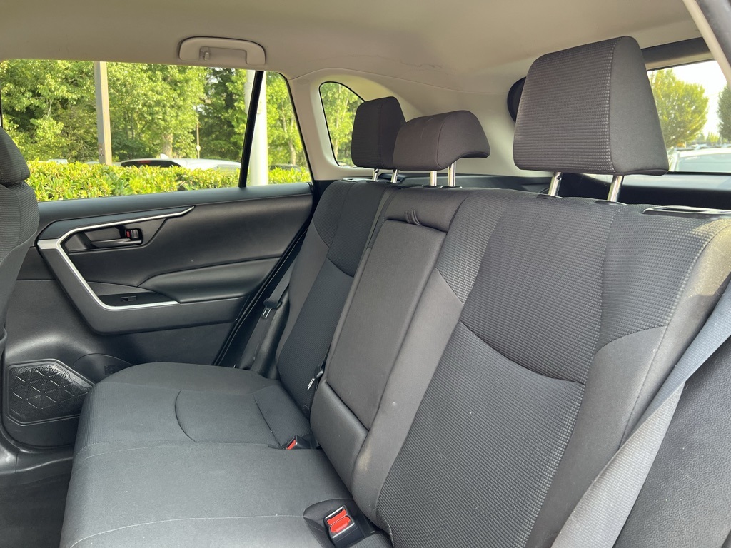 2021 Toyota RAV4 Hybrid LE photo 22