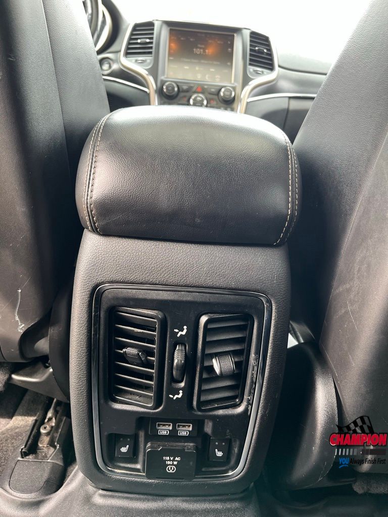 2015 Jeep Grand Cherokee Limited photo 19