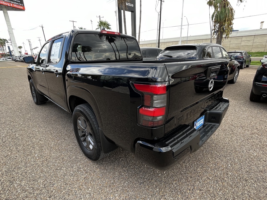 2025 Nissan Frontier SV photo 2