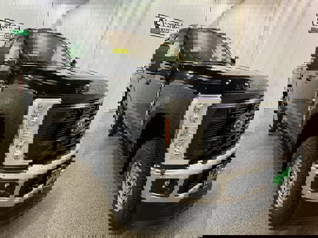 New 2025 AGATE BLACK Ford XL image 1