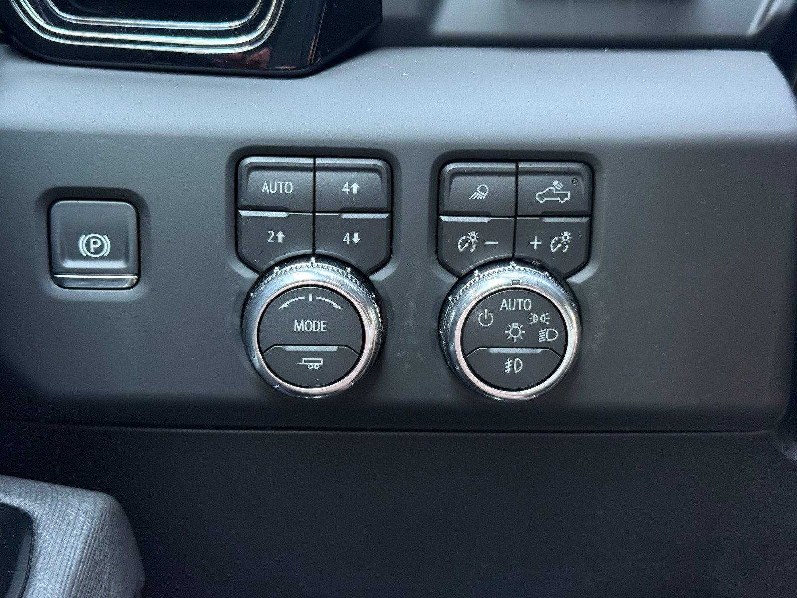 2026 Gmc Sierra 2500 HD AT4X photo 19