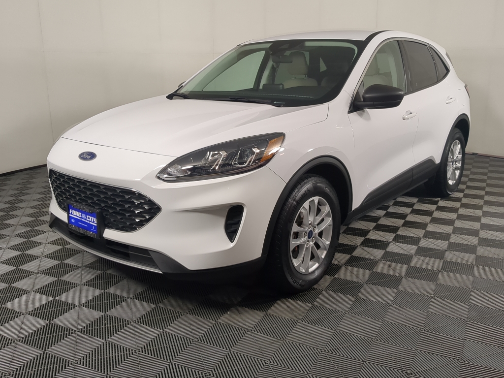 2022 Ford Escape SE photo 4