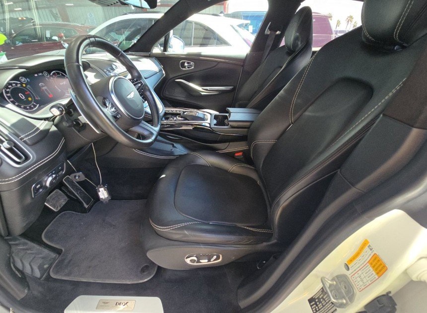 2021 ASTON MARTIN DBX - Image 11