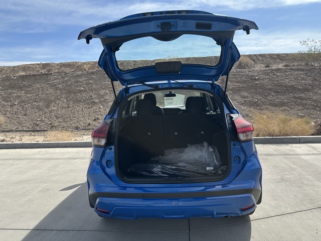 2025 Nissan Kicks Play S photo 31