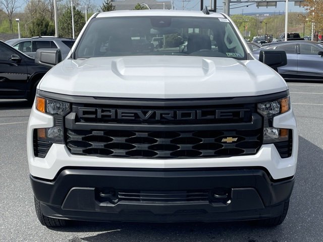 2025 Chevrolet Silverado 1500 photo 2