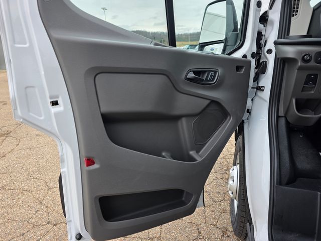2025 Ford Transit Cargo Van photo 4