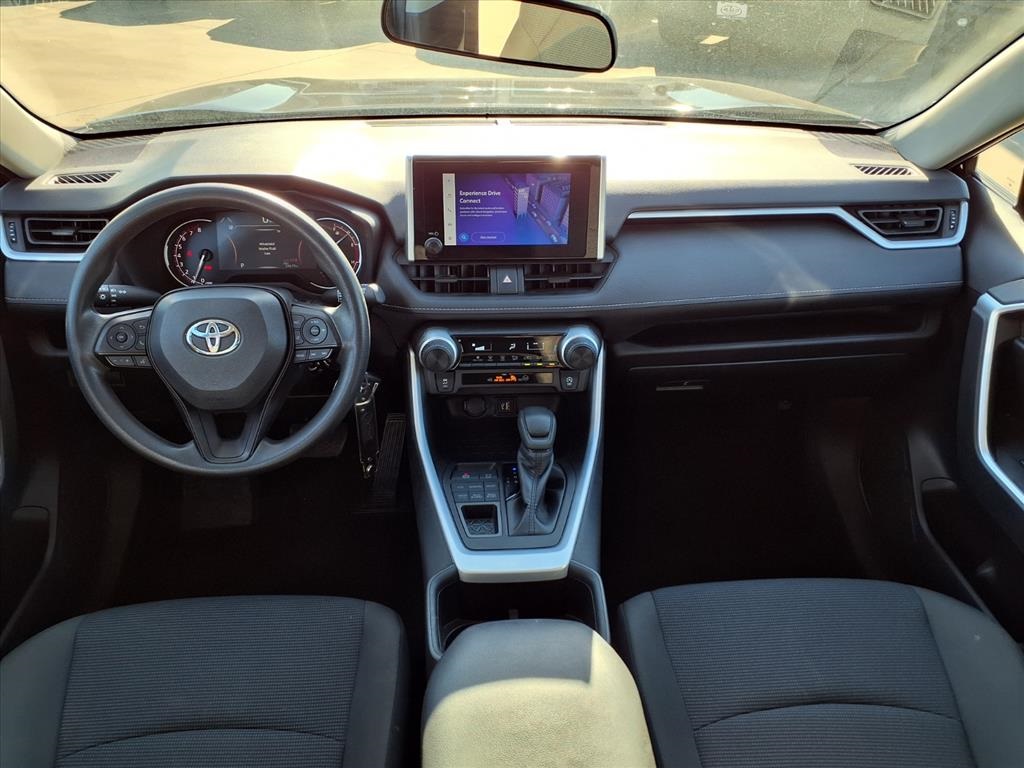 2024 Toyota RAV4 LE photo 3