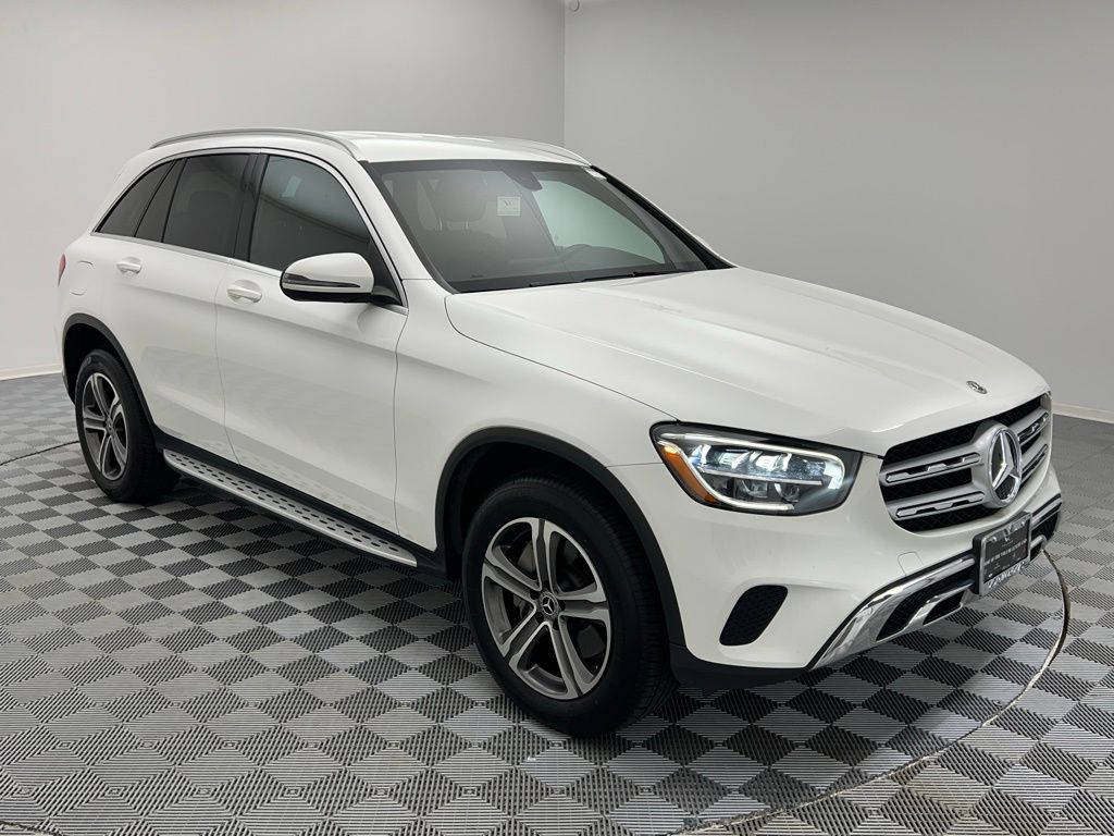 2020 Mercedes Benz GLC 300 4MATIC photo 3
