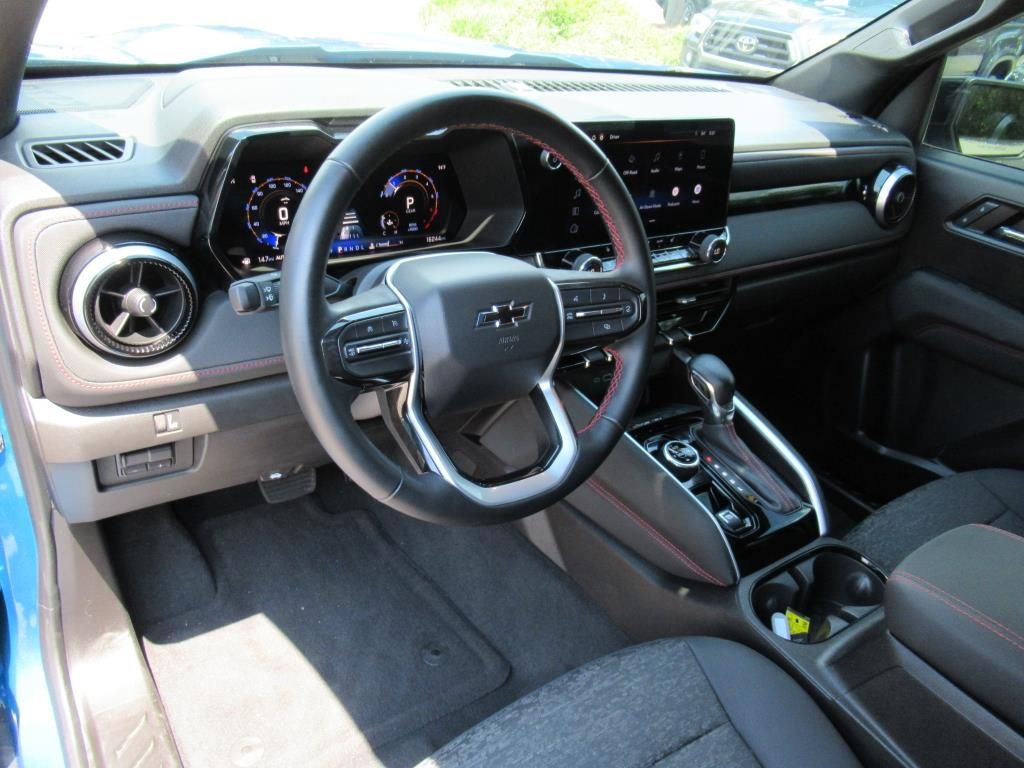 2024 Chevrolet Colorado Z71 photo 16