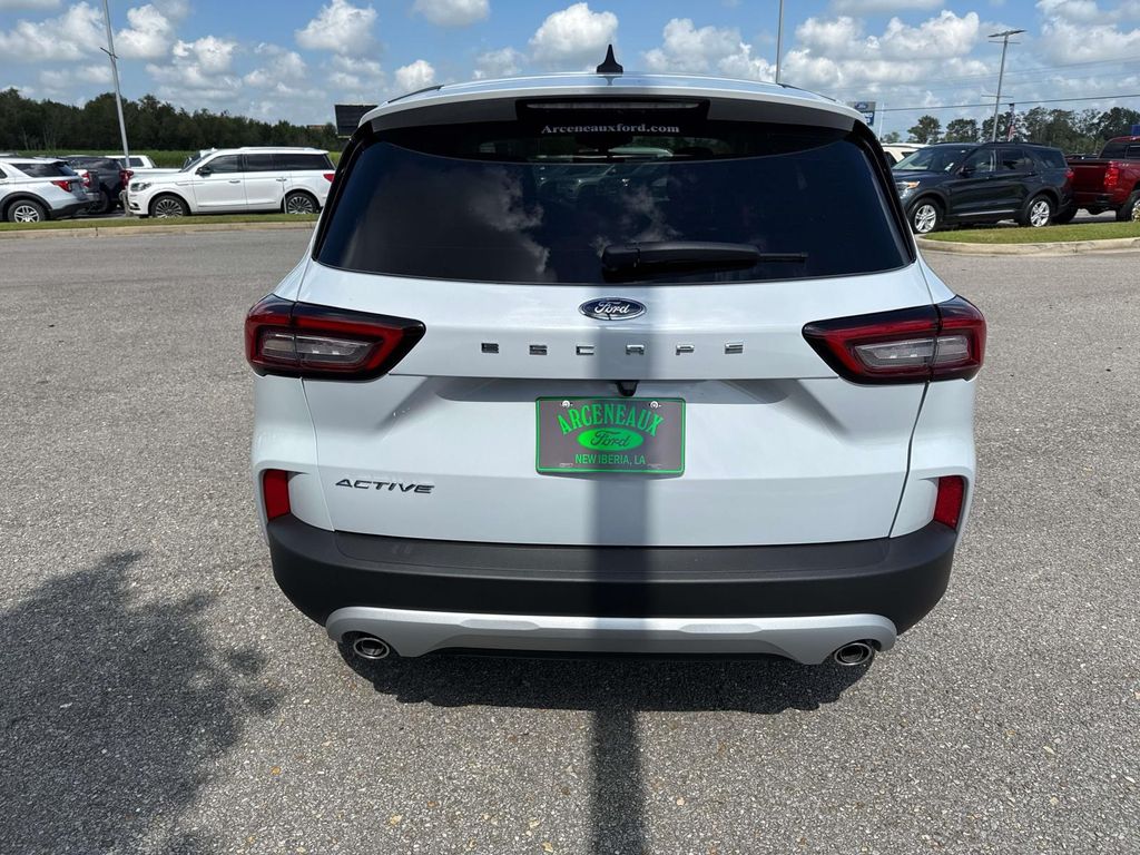 2026 Ford Escape Active photo 4