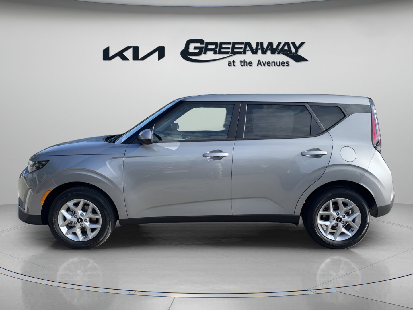 2025 Kia Soul LX photo 2