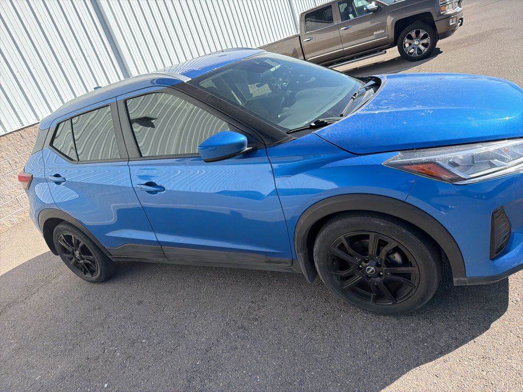 2023 Nissan Kicks SV photo 4