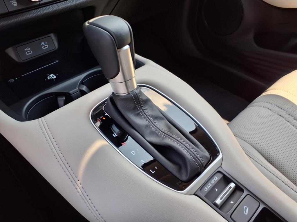 2026 Honda HR-V EX-L photo 13