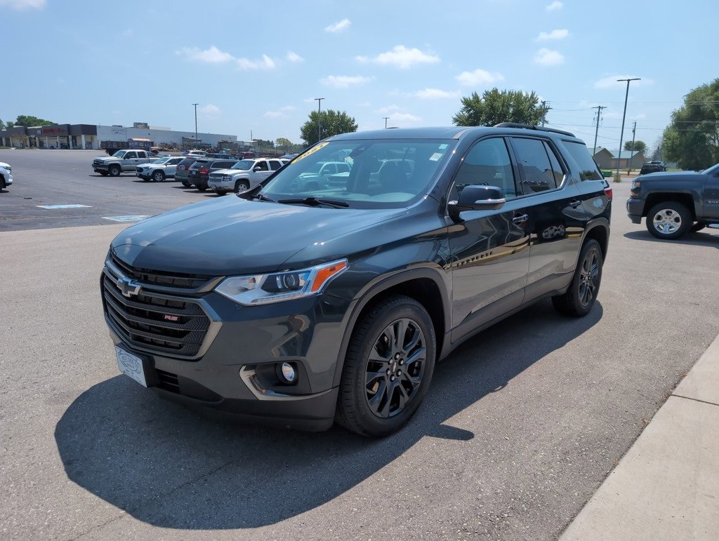 2021 Chevrolet Traverse RS photo 2