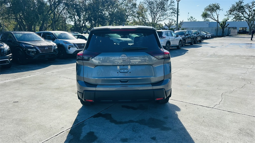 2026 Nissan Rogue SV photo 3