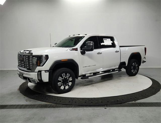 2025 Gmc Sierra 2500 HD Denali photo 3