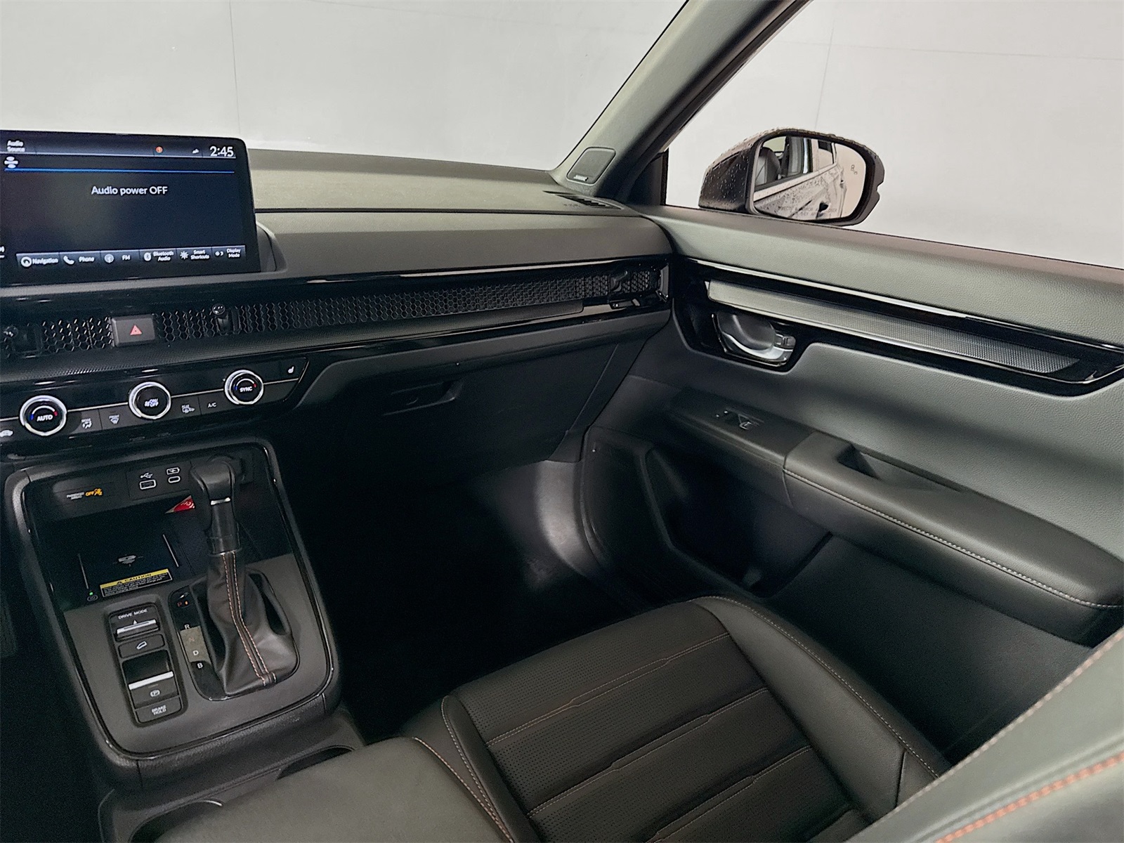2023 Honda CR-V Hybrid Sport Touring photo 18