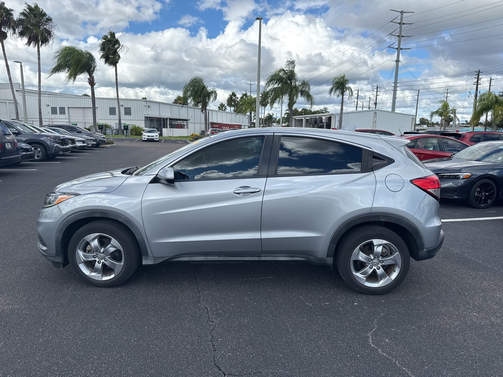 2020 Honda HR-V LX photo 4