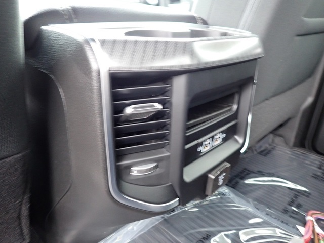 2026 Ram 3500 Big Horn photo 14