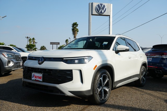 2026 Volkswagen Tiguan SE's photo