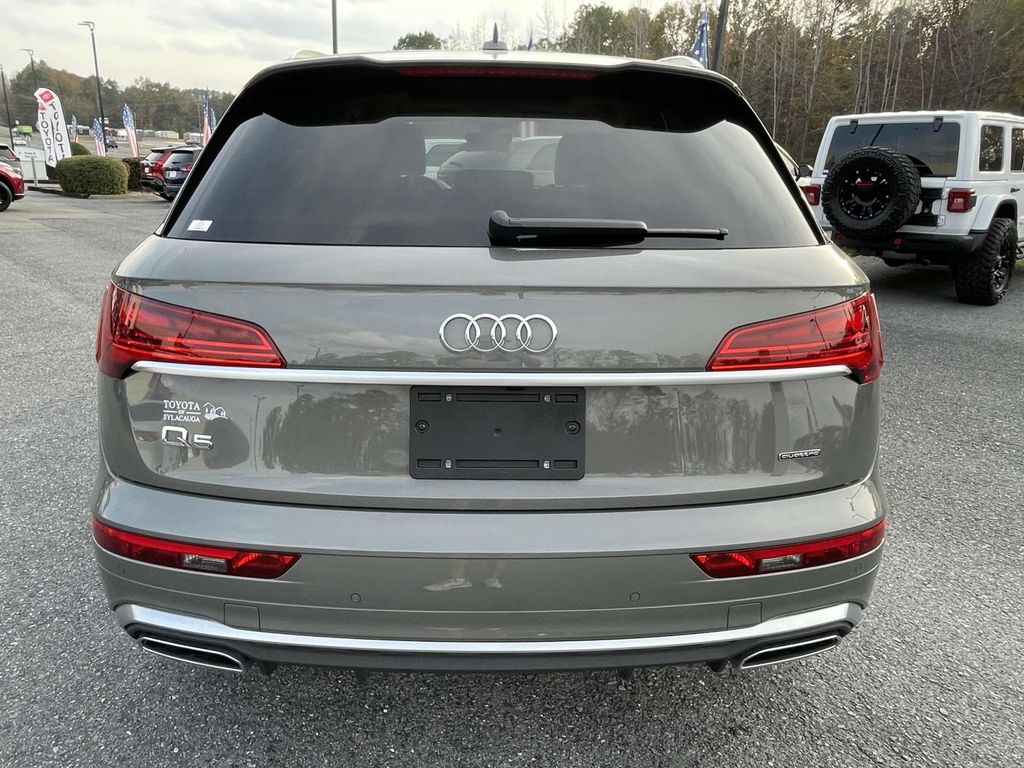 2025 Audi Q5 S line Premium Plus photo 2