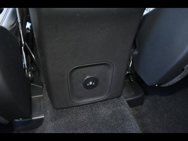 2025 Ford Escape ST-Line photo 17