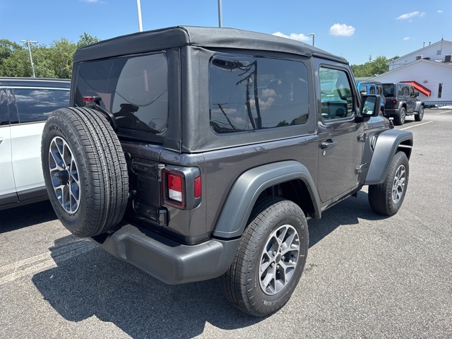 2025 Jeep Wrangler Sport S photo 3