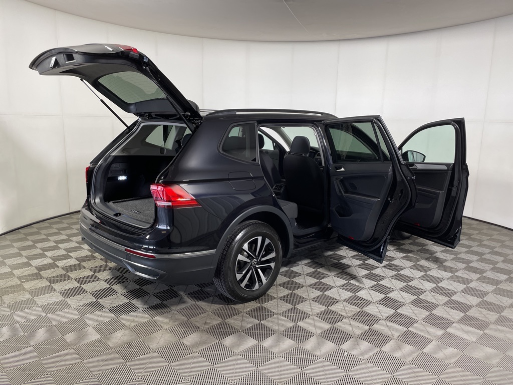 2022 Volkswagen Tiguan S photo 10