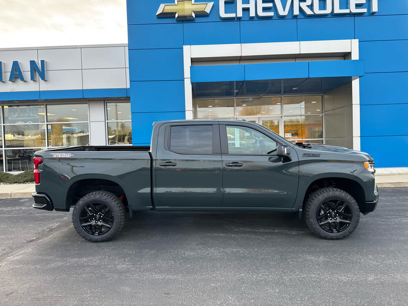 2026 Chevrolet Silverado 1500 LT Trail Boss photo 3