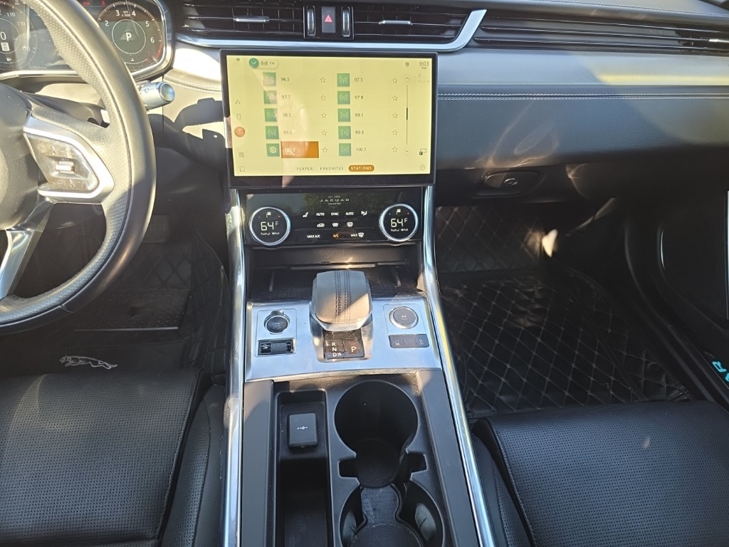2021 Jaguar XF R-Dynamic SE photo 14