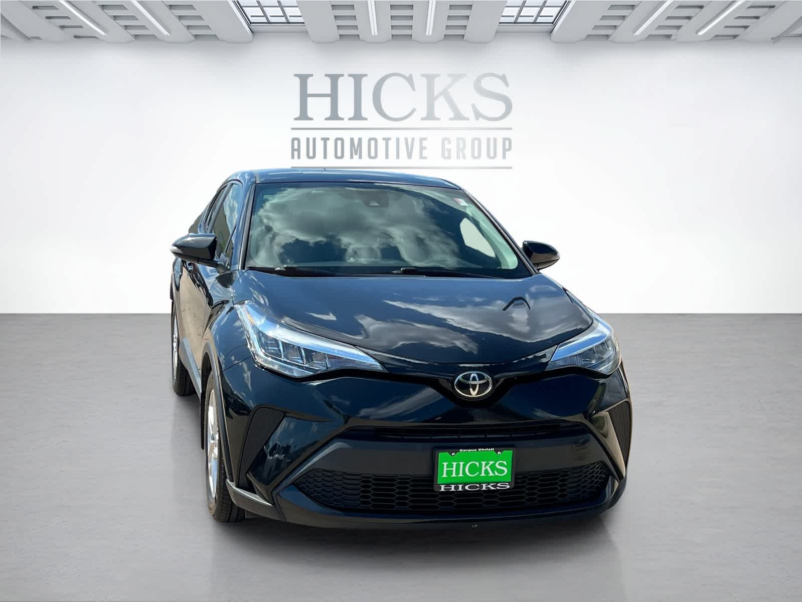2020 Toyota C-HR LE photo 3