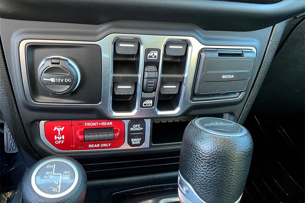 2021 Jeep Gladiator Rubicon photo 32