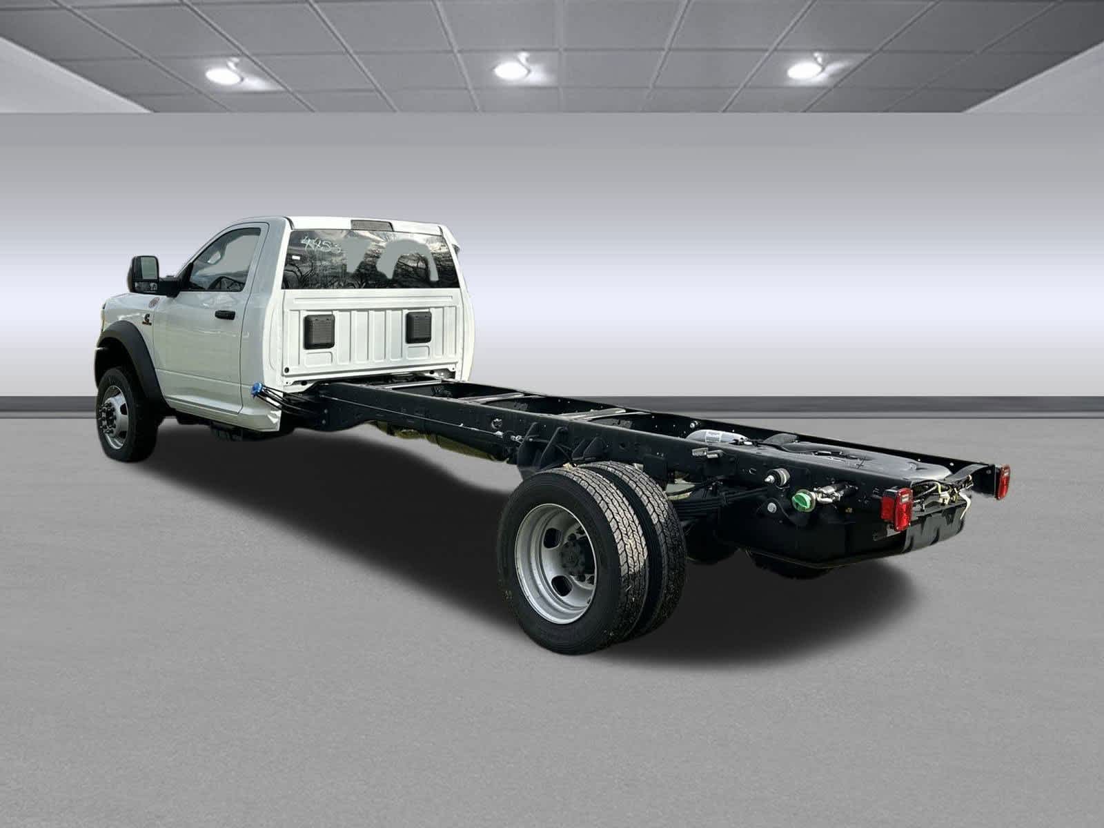 2024 Ram 4500 SLT photo 5