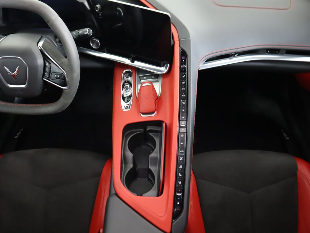 2020 Chevrolet Corvette Stingray 2LT photo 14