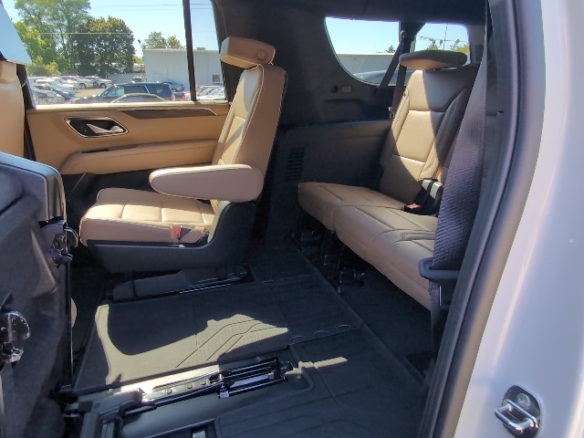 2024 Chevrolet Suburban Premier photo 41