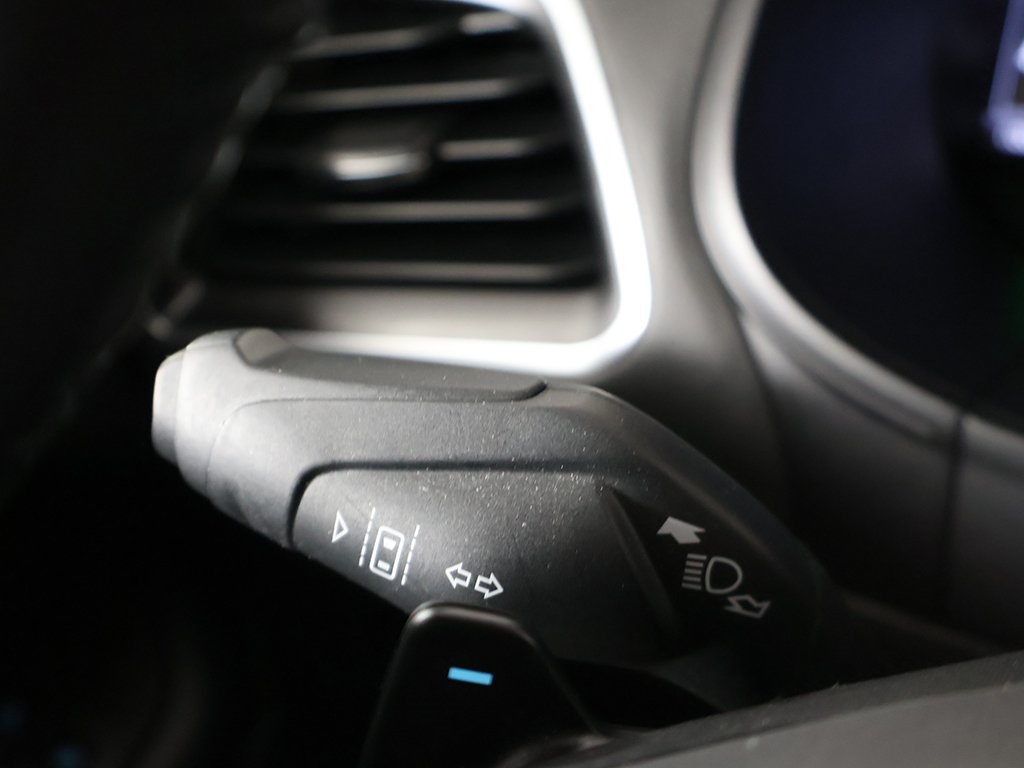 2022 Ford Edge Titanium photo 38