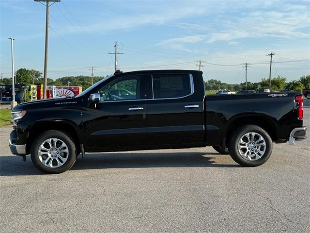 2025 Chevrolet Silverado 1500 LTZ photo 2