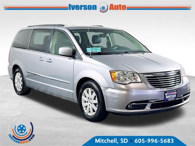 2015 Chrysler Town & Country Touring