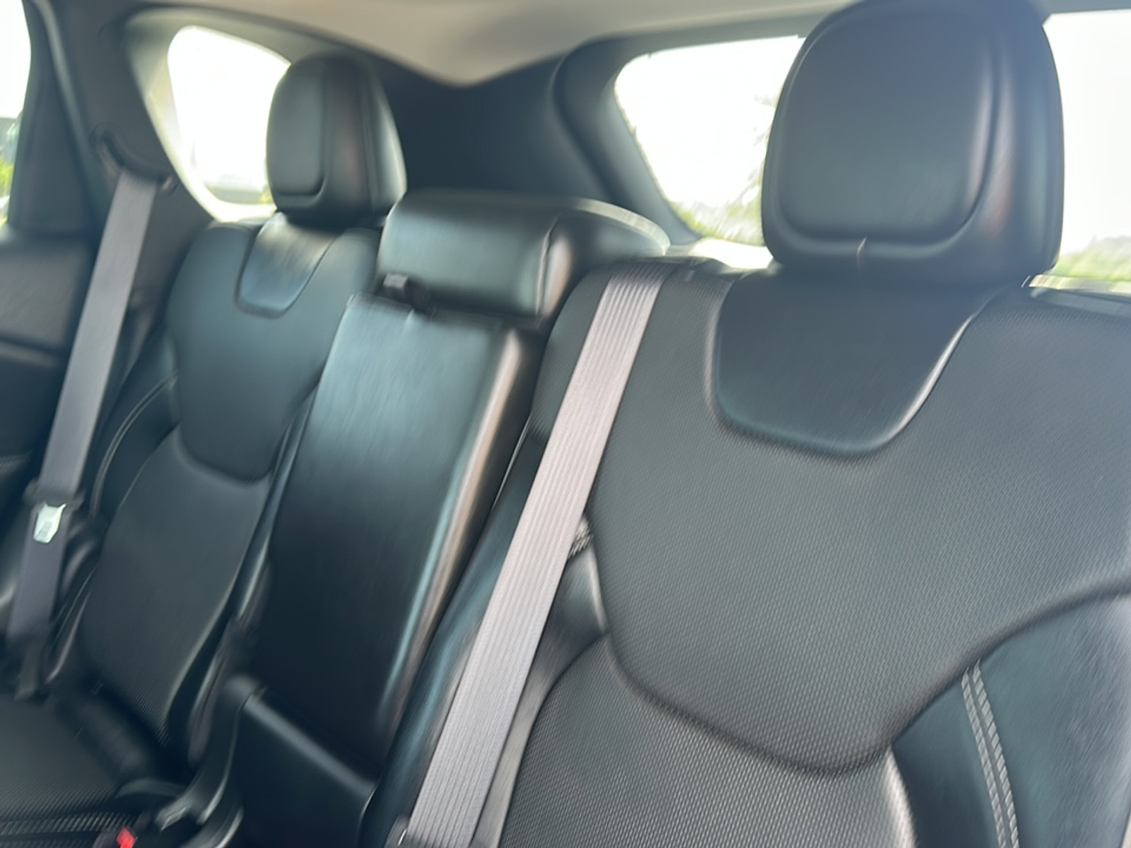 2022 Jeep Cherokee Limited photo 3