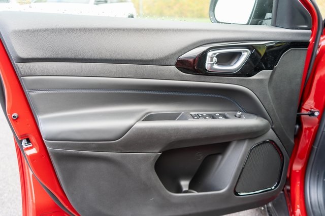 2026 Jeep Compass Limited Altitude photo 3