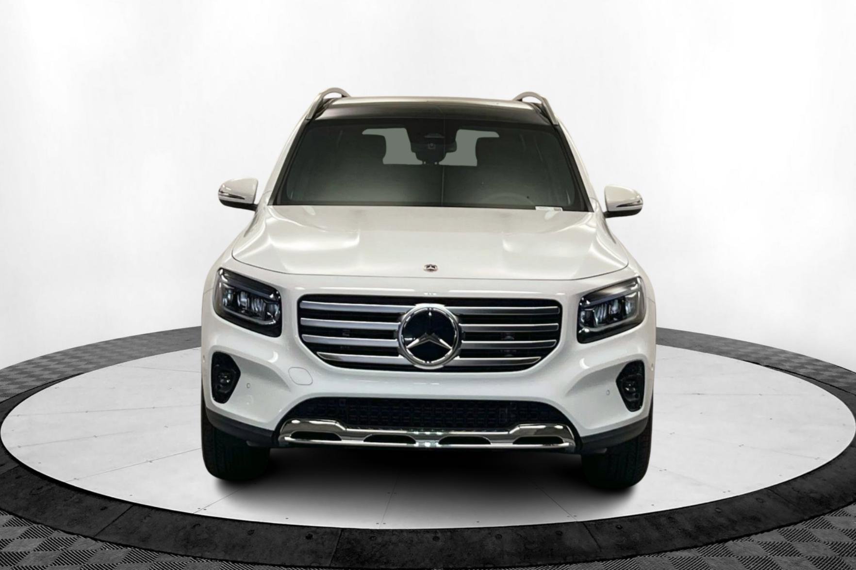 2026 Mercedes Benz GLB 250 4MATIC photo 8