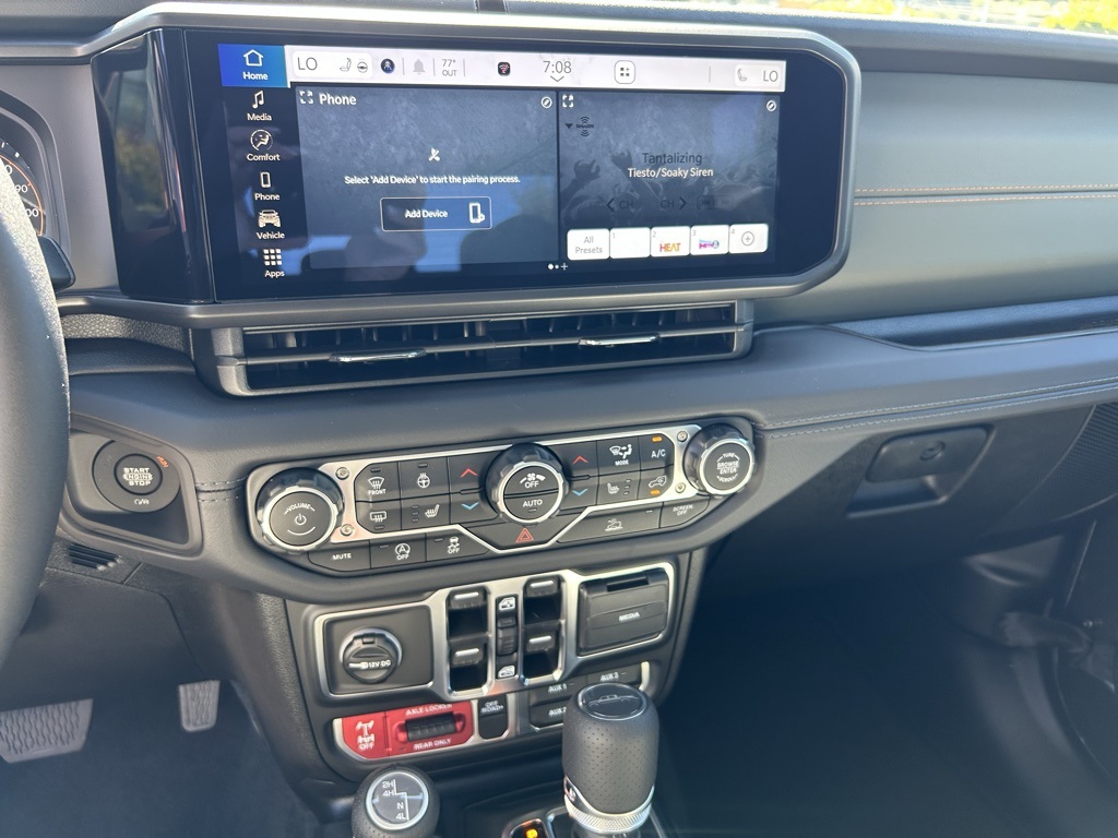 2025 Jeep Gladiator Mojave photo 19