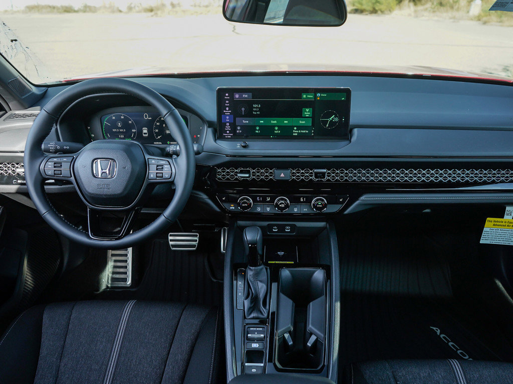 2025 Honda Accord Hybrid Sport photo 10