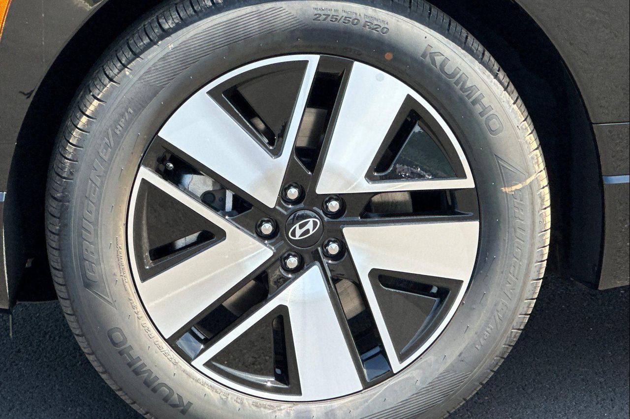 2026 Hyundai Ioniq SEL photo 23