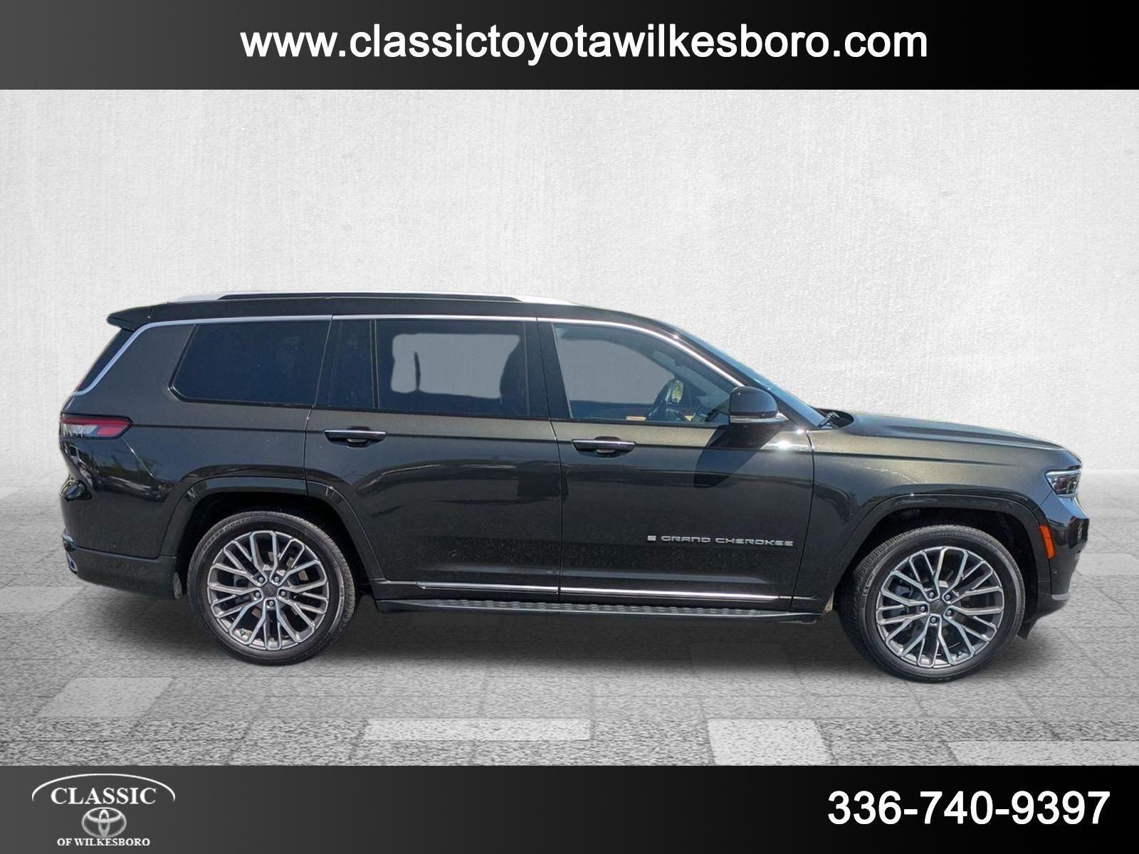 2023 Jeep Grand Cherokee L Summit Reserve photo 4