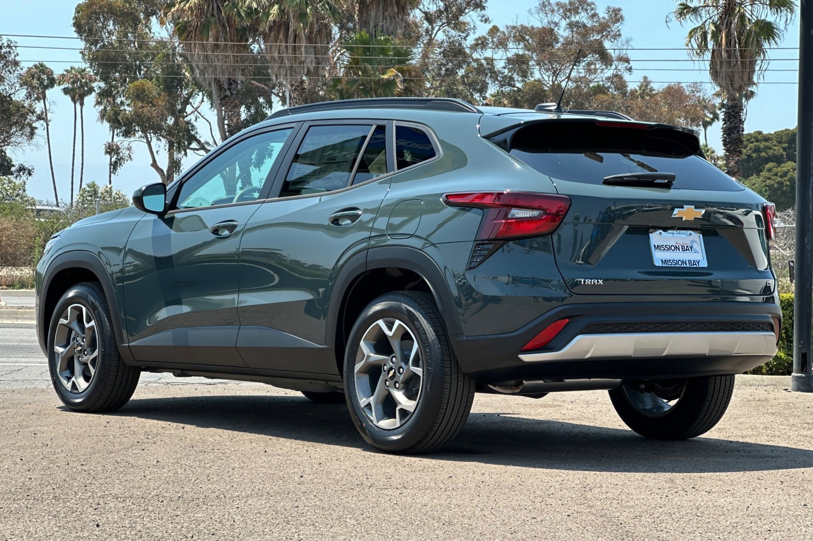 2025 Chevrolet Trax LT photo 6