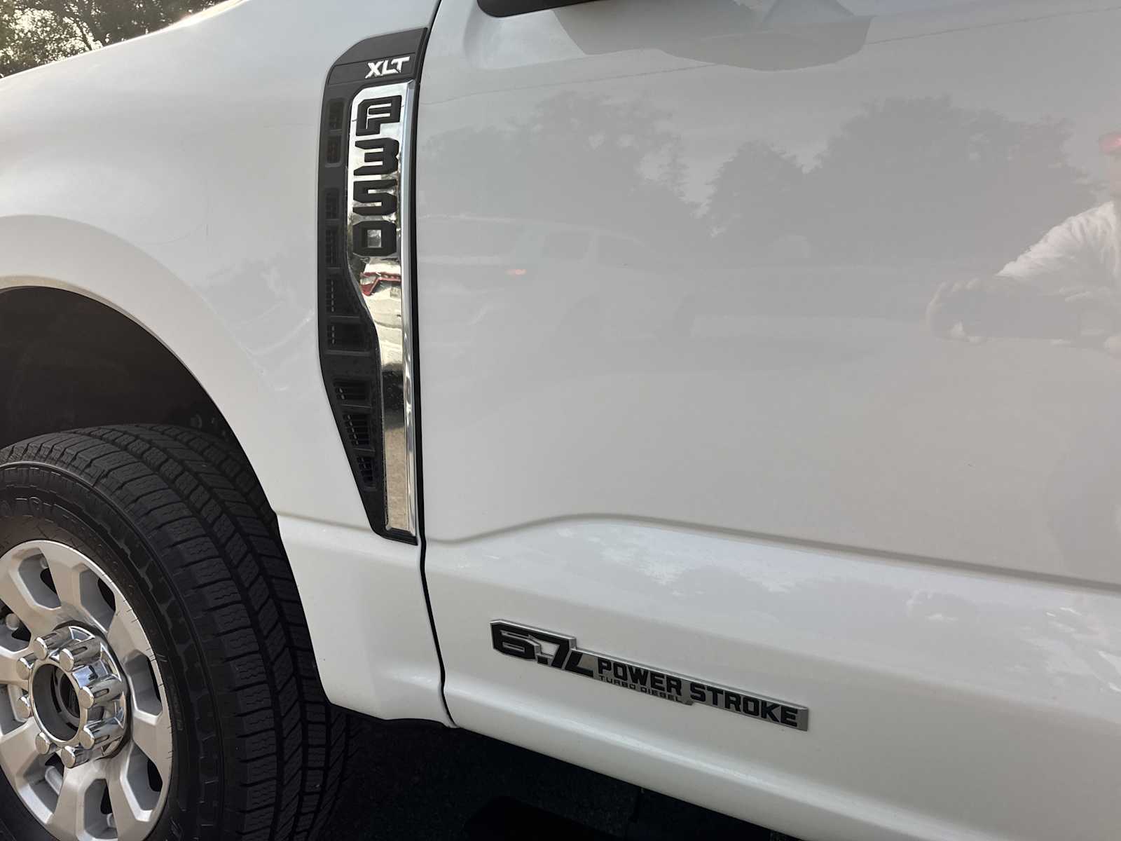 2024 Ford F-350 XLT photo 17