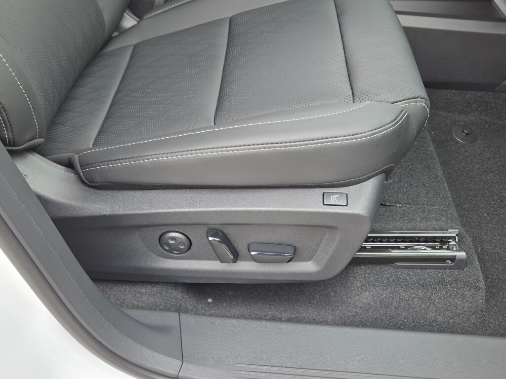 2025 Nissan Murano Platinum photo 4
