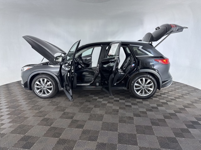 2020 Infiniti QX50 Luxe photo 9